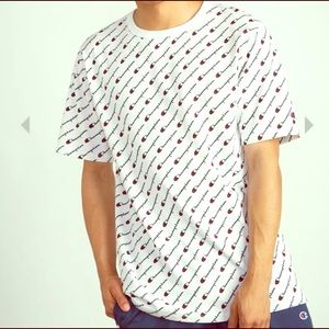 Champions men’s size medium brand new T-shirt 2019